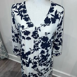 NWT Beabonnie Navy & White Floral Dress